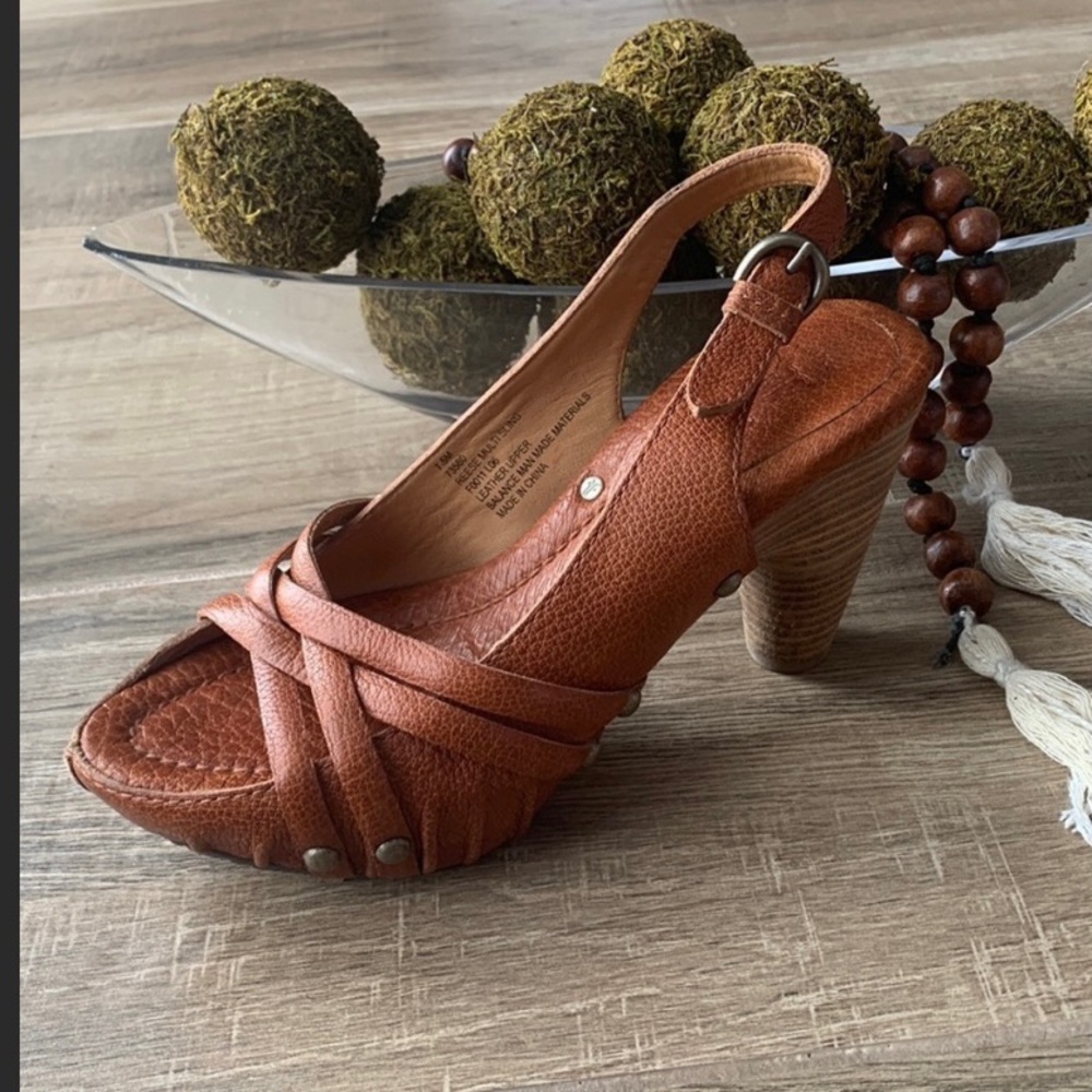 FRYE Reese Multi Sling heel size 7 1/2 wood block